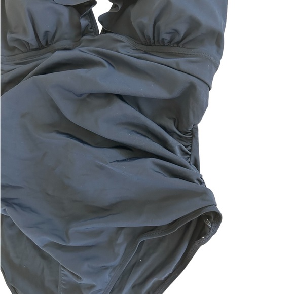 Cupshe Women's Ruffled Lace up One Piece Swimsuit Black, XL, NWT - Picture 3 of 6